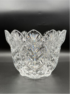 Fifth Avenue Scalloped Crystal Portico 9" Bowl 24% Lead Crystal Made in Poland